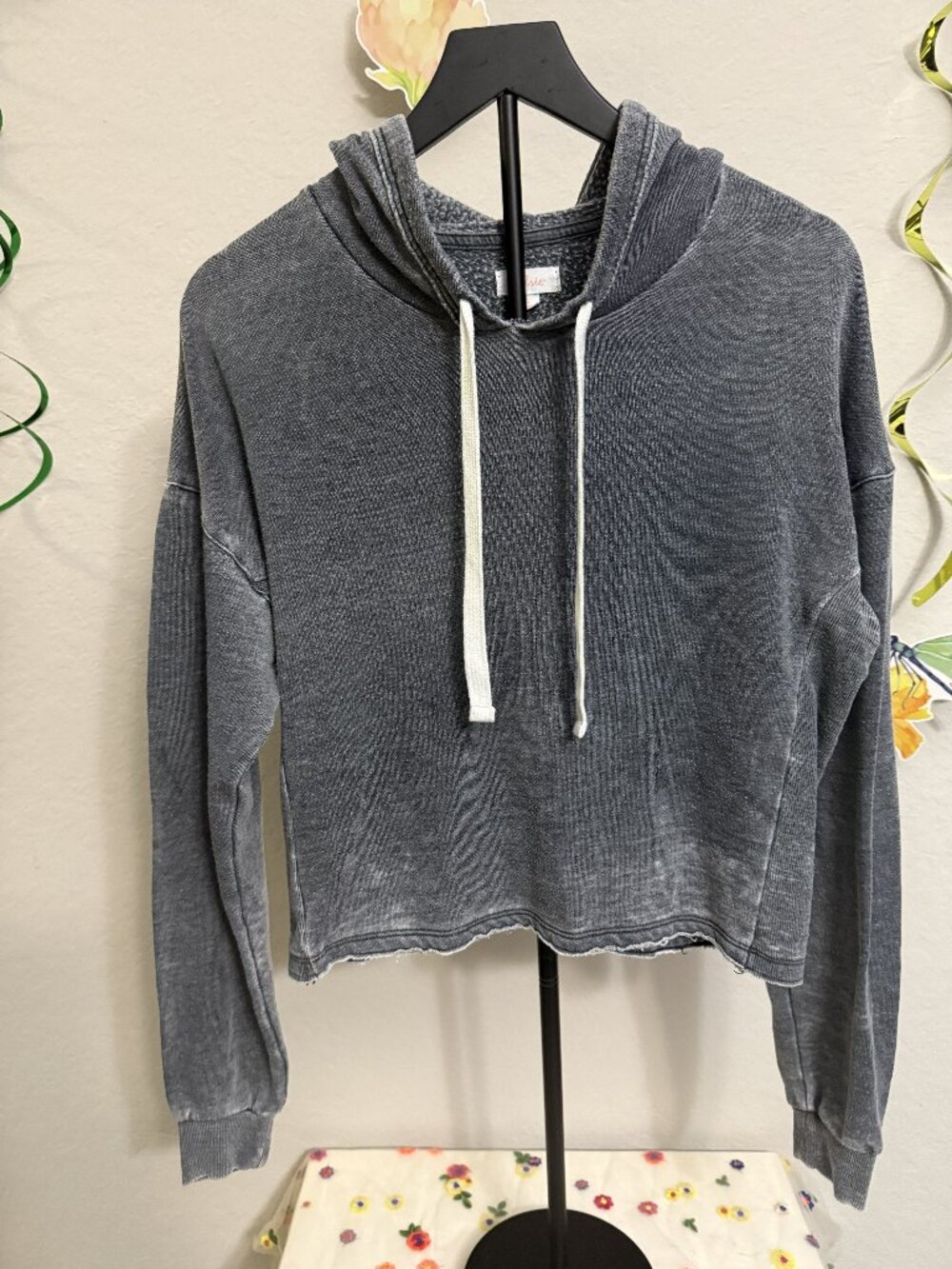 Colsie Washed Charcoal Grey Cropped Fleece Hoodie